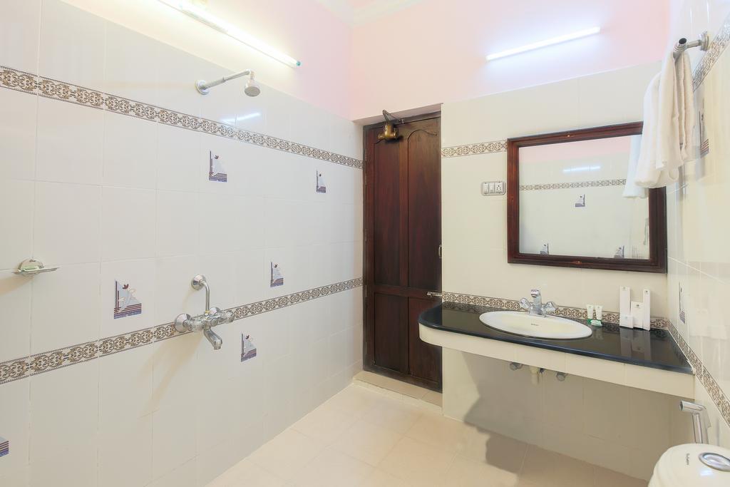 Treebo Moonlight Otel Thiruvananthapuram Dış mekan fotoğraf